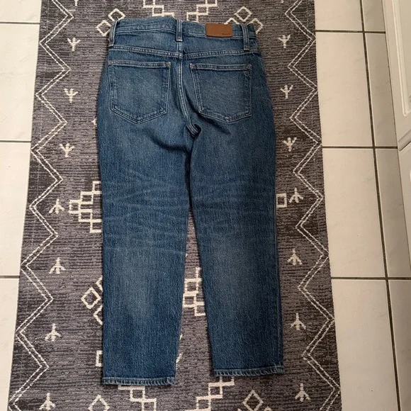 Madewell Classic Straight Jeans High Rise Mid Wash Petite - Picture 6 of 7